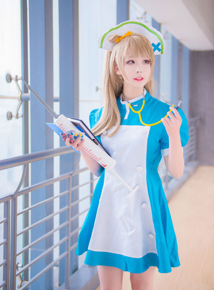 cos护士装_甜美萌妹南小鸟护士装cos